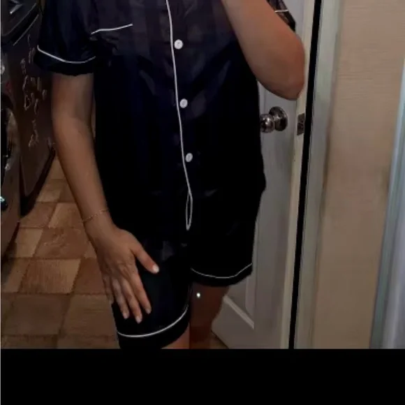 Women Elegant Lounge Set Satin Striped Button Up short Sleeve Shirt&Pants PJ - Picture 2 of 4